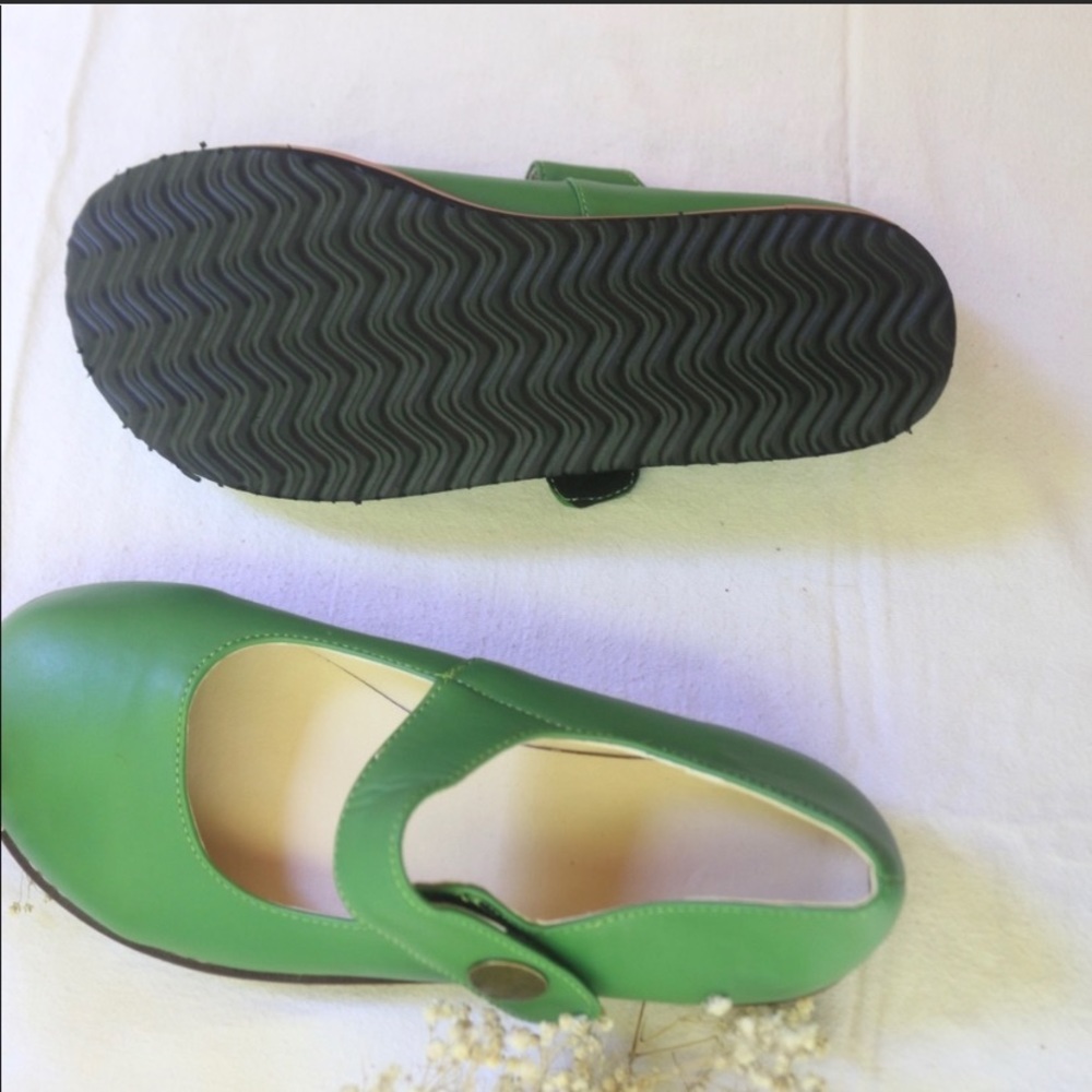 🦋Green 90s Vintage Style Like Birkenstock’s Shoes